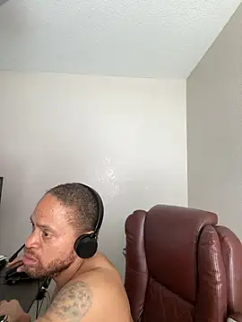 Chatroom XXX en direct de Fathero1time