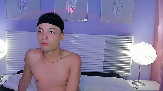 dstevora élő XXX-chatje