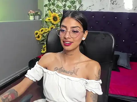 KarlaSlutSkinny__'s Live XXX Chat