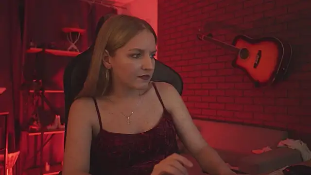 ViolaMore's Live XXX Chat