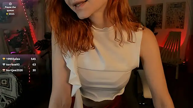 دردشة LisaAris الجنسية المباشرة
