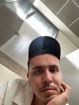 Chatroom XXX en direct de adam-rivera