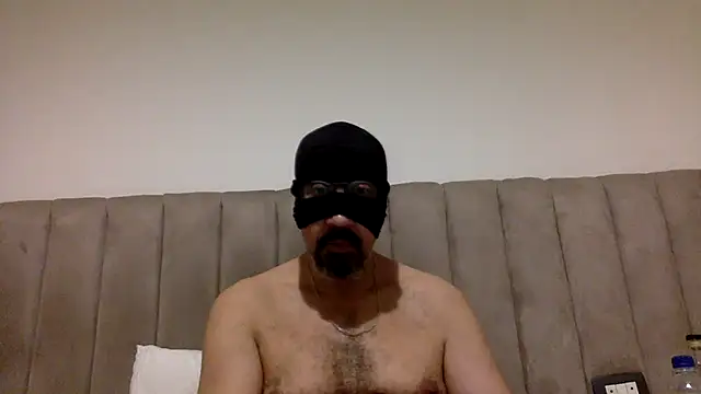 CaiBull's Live XXX Chat