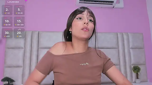 Chatroom XXX en direct de Liia_Collins