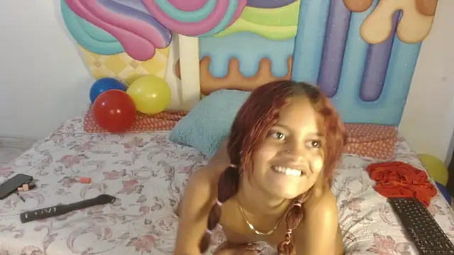 Nicky_Nicoole XXX чат на живо
