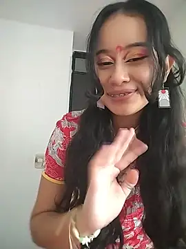 L0lita_Emi12 Adlı Modelin Canlı XXX Sohbeti