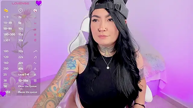 heeyy_kitty's Live XXX Chat