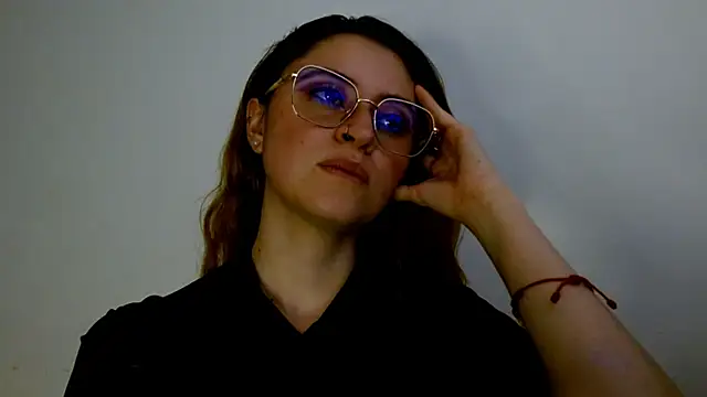 Juls_winter_'s Live XXX Chat