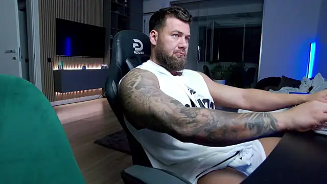 Chat +18 de UbbeViking ao vivo