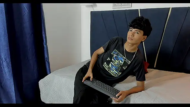 แชท XXX สดของ jacob_cum23