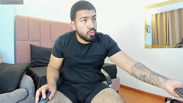 Massimo_Moretti Live XXX Chat