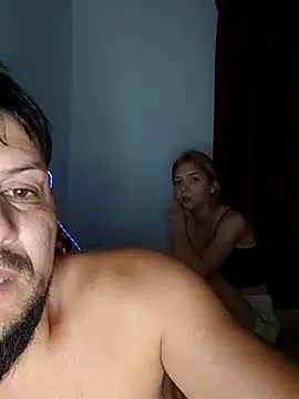 yasmi25 Show in webcam