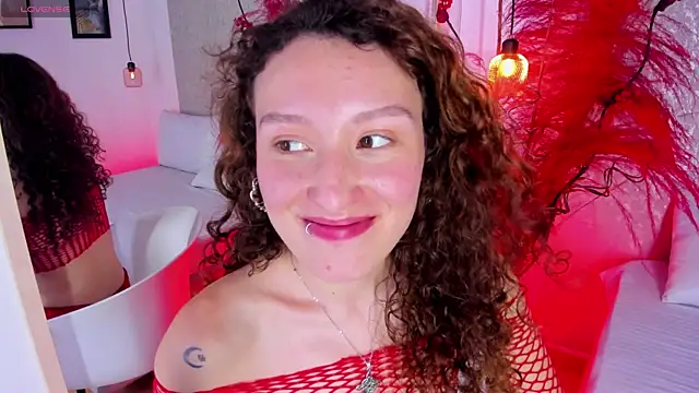Martina_077 Chat XXX in diretta