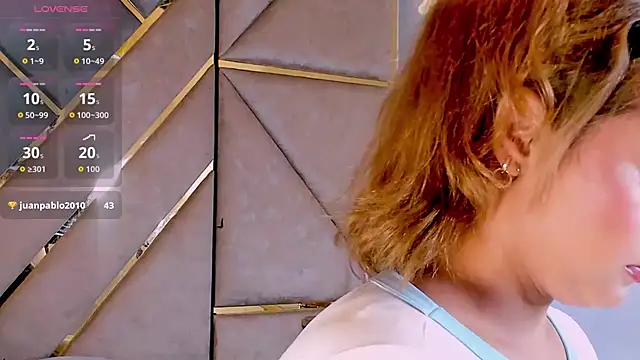 MikaelaStone – Naživo XXX chat