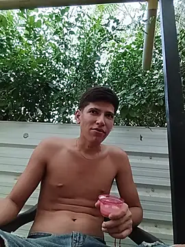 Show de 3hornys-straights na webcam