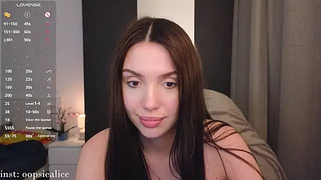 Chatroom XXX en direct de AliceSpark