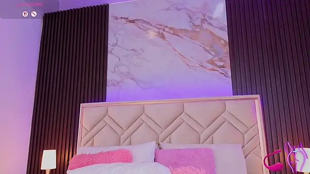 MiaaFarrel's Live XXX Chat