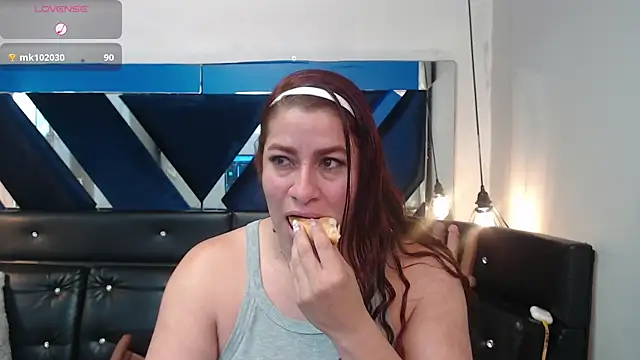 Chat XXX en directo de Alison-mar