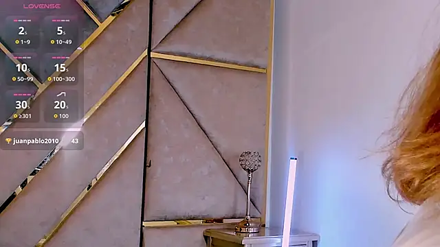 Živý XXX chat MikaelaStone