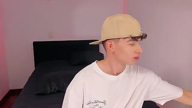 Онлайн чат XXX Axel_InkShade_