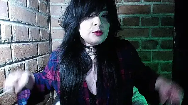 DarkRoseUwUのライブXXXチャット