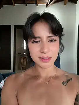Ale_Lewis 在線直播表演