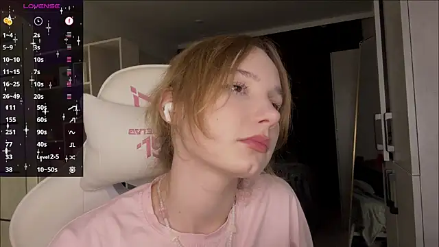 LeyaVoss Chat XXX live