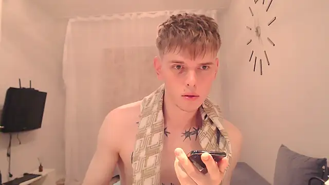 Fredd_Xanders Chat XXX live