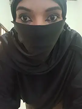 aminaa_ Chat XXX in diretta