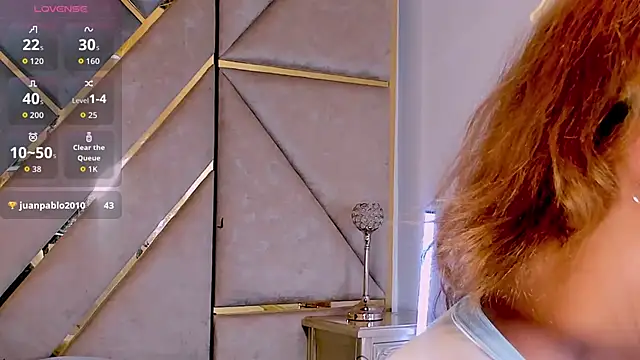 Chat XXX ao vivo de MikaelaStone