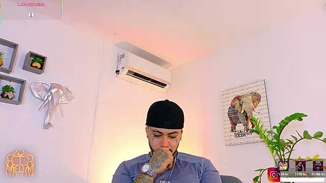 JordanSmiith_ Adlı Modelin Canlı XXX Sohbeti