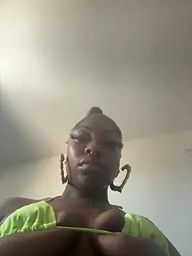 Cocochanel4567 Live XXX-chat