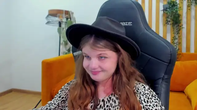 ChloeHalses Chat XXX live