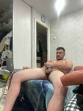 MaeltraJoy webcam show