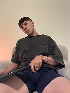 OLIVER_K – Naživo XXX chat