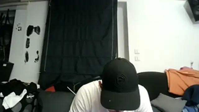 0815lukas2024 Adlı Modelin Web Kamerası Şovu