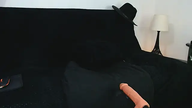 TonyCollins_: απευθείας συνομιλία ΧΧΧ