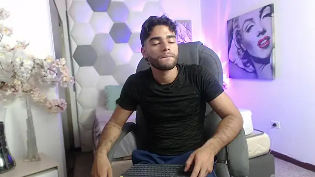 AlejandroGreco Chat XXX in diretta