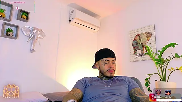 Онлайн чат XXX JordanSmiith_