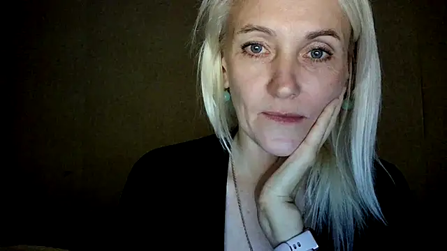 XXX chat uživo modela Calissako