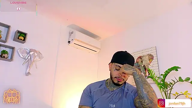 Chat XXX en directo de JordanSmiith_