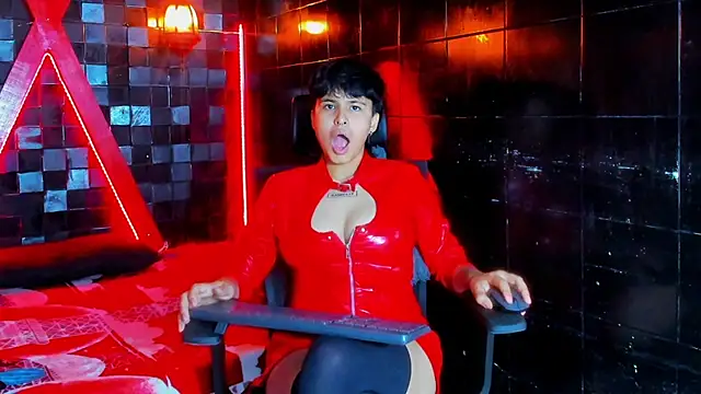 VioletFaith Adlı Modelin Canlı XXX Sohbeti