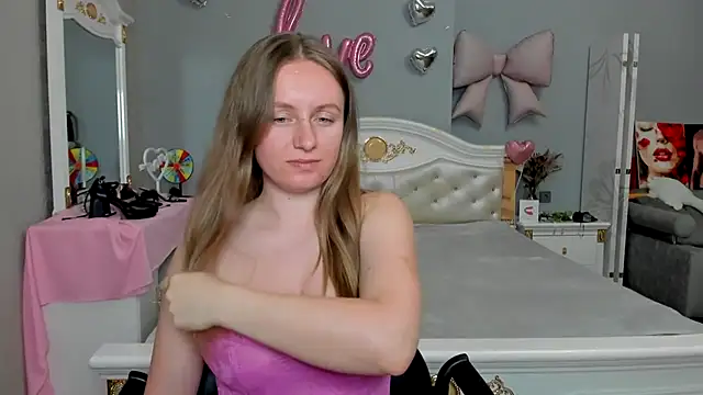 Marisha_Cute Chat XXX in diretta
