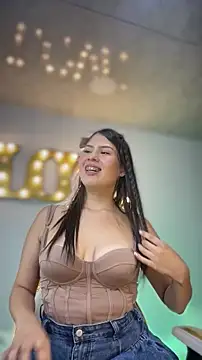 Živý XXX chat isis_cute_