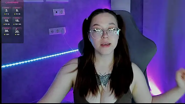 Krysadapp's Live XXX Chat