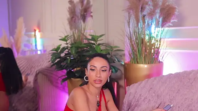 Anais_Bloom Adlı Modelin Canlı XXX Sohbeti