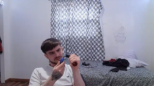 benzooo3 Chat XXX in diretta