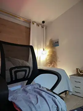 halaaa_1's Live XXX Chat