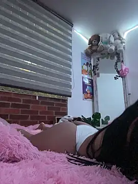 SweetSmokeen Live XXX chat