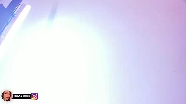 Hanna_Moonlight_ Chat XXX in diretta